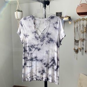 AE Soft & Sexy cross front tie dye t-shirt grey